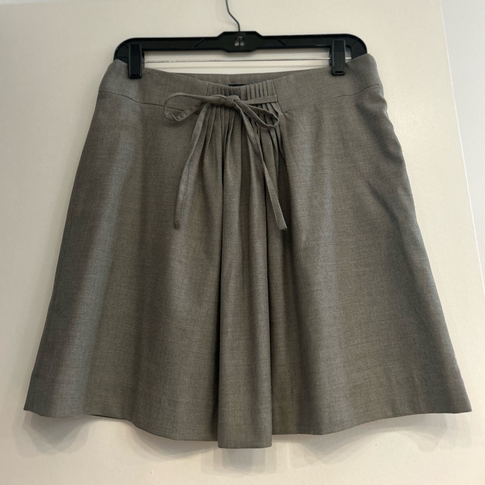 Stylish Gray Gap skirt